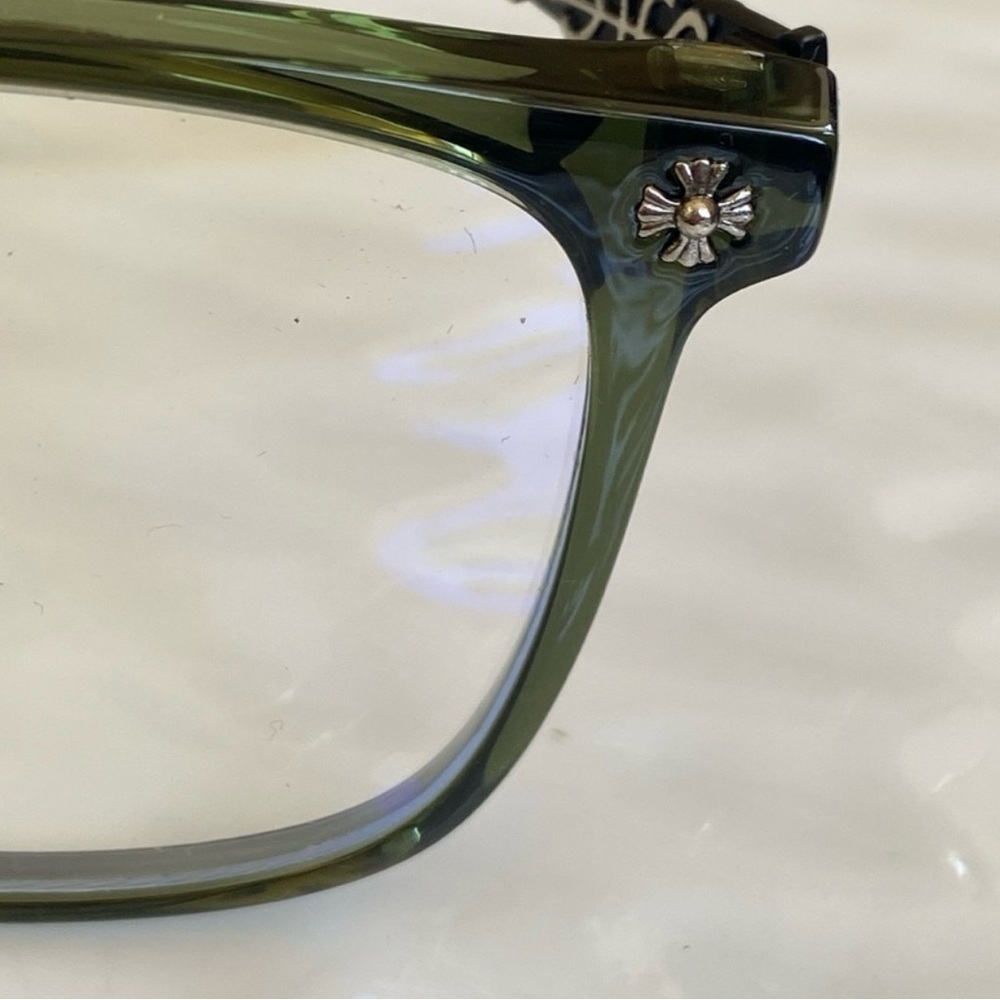 Green and Tortoise Blue Blocker Glasses - Picture 4 of 7